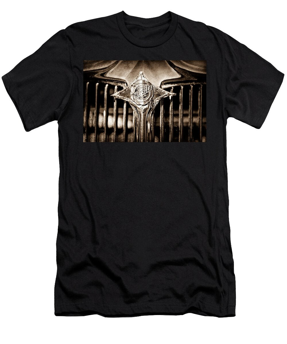 1 1933 Chrysler Sedan Grille Emblem Jill Reger T-Shirt