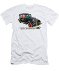 1 1933 Ford Model 40 Deluxe Fordor Sedan Gestalt Imagery T-Shirt