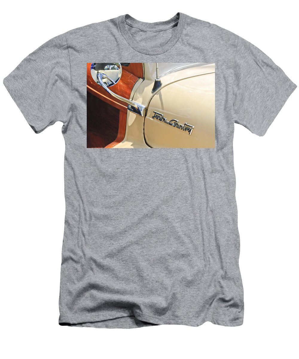 1 1948 Chrysler Town and Country Sedan Emblem Jill Reger T-Shirt