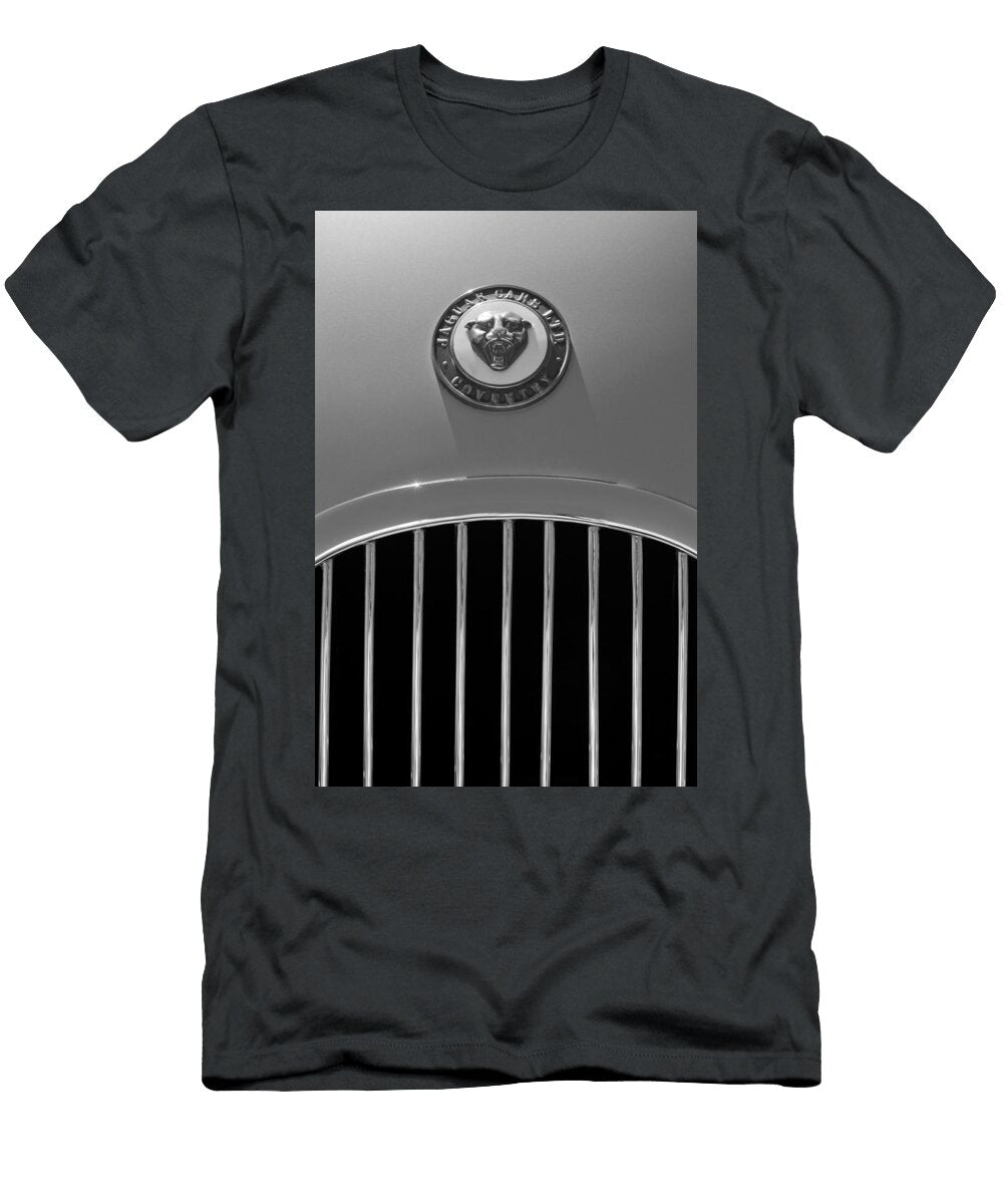 1 1952 Jaguar Xk120 Roadster Hood Emblem Jill Reger T-Shirt