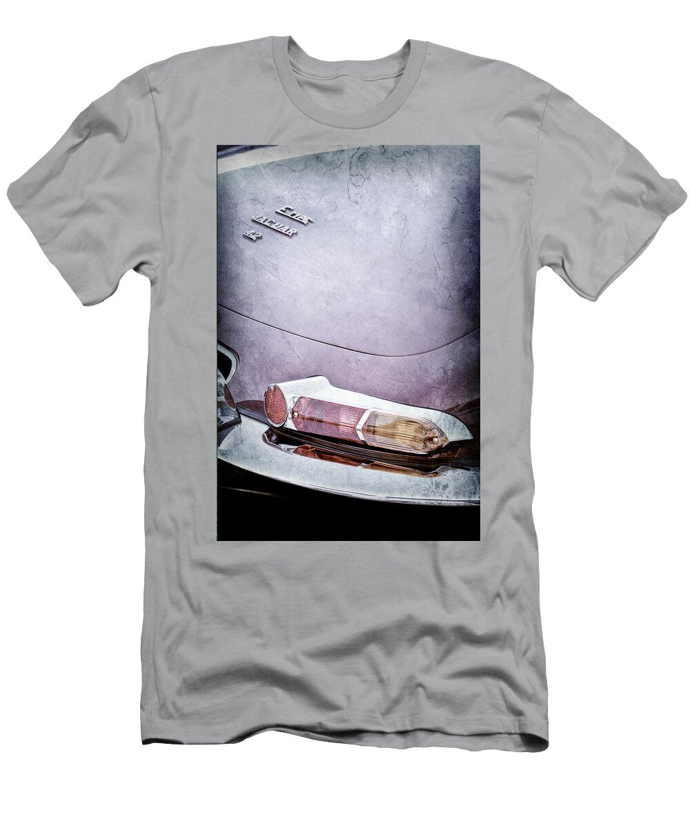1 1967 Jaguar E Type 42 Liter Series 1 Roadster Taillight Emblem Jill Reger T-Shirt