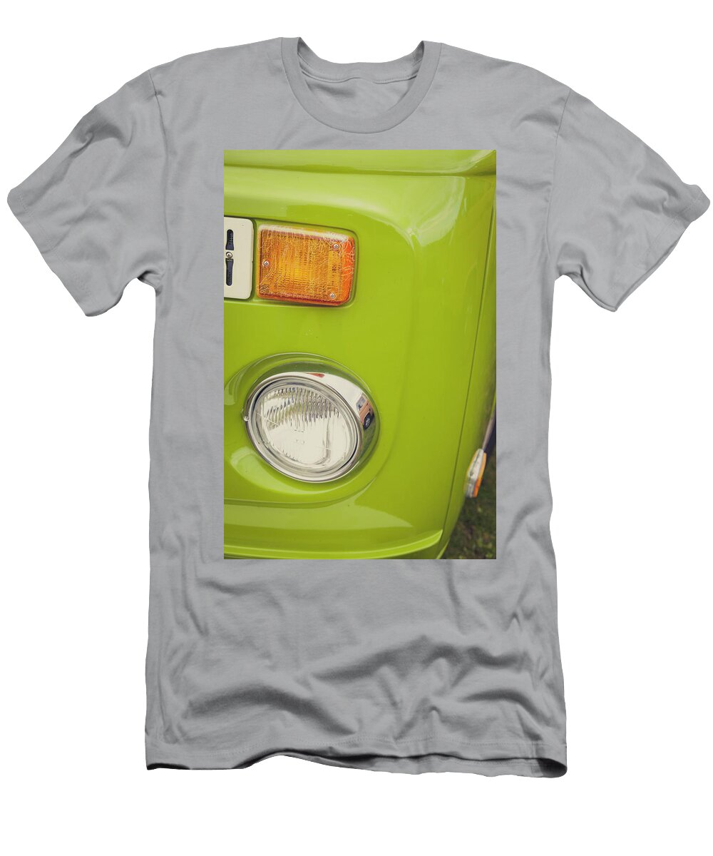 1 Yellow VW T2 Camper Van 02 Richard Nixon T-Shirt