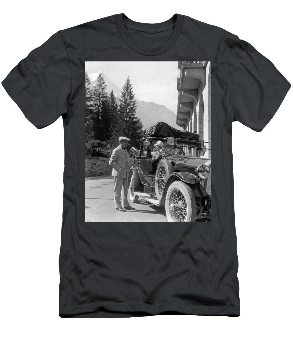 1920s Couple Man Standing Beside Car Vintage Images T-Shirt