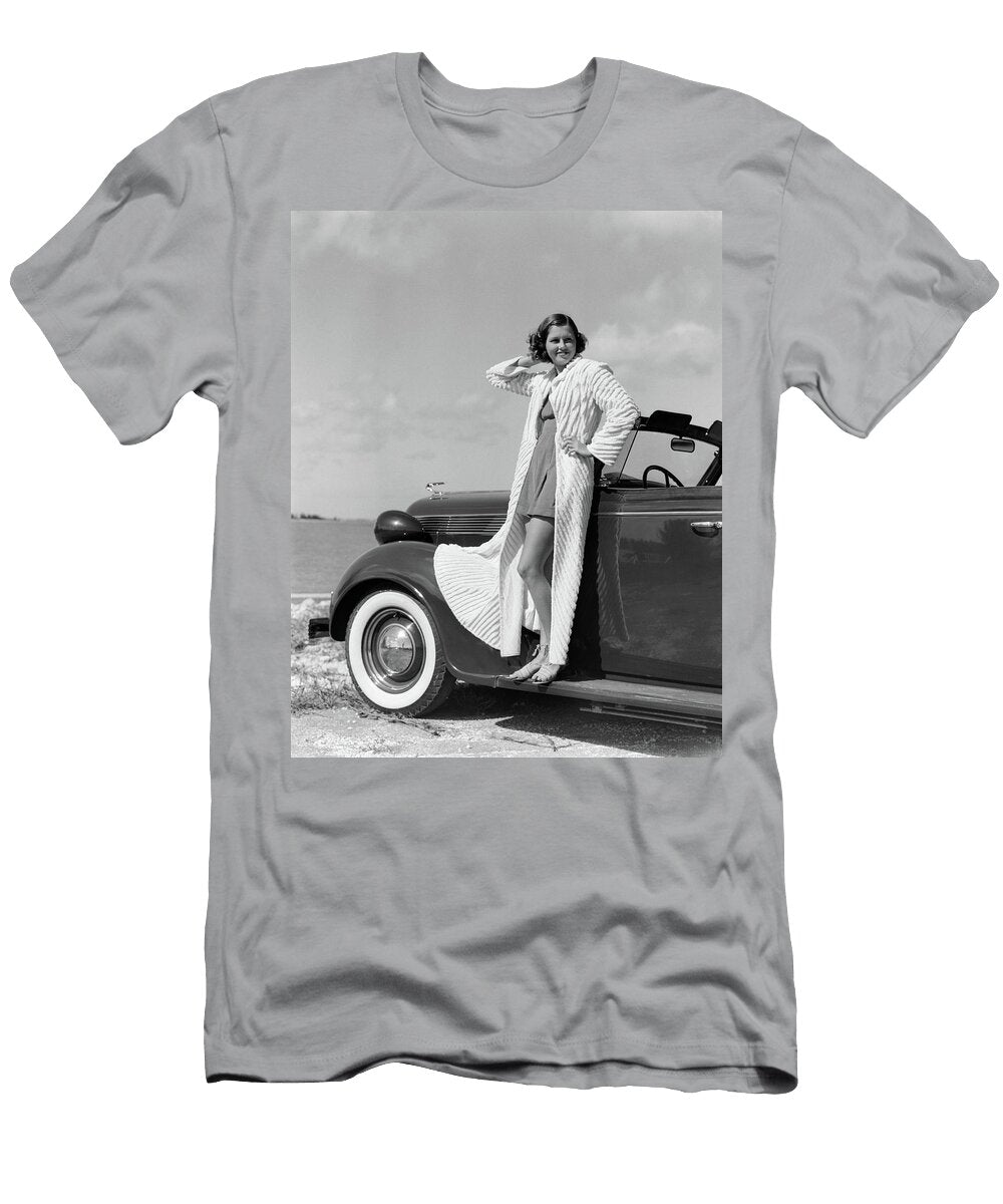 1930s 1940s Smiling Woman Wearing Vintage Images T-Shirt