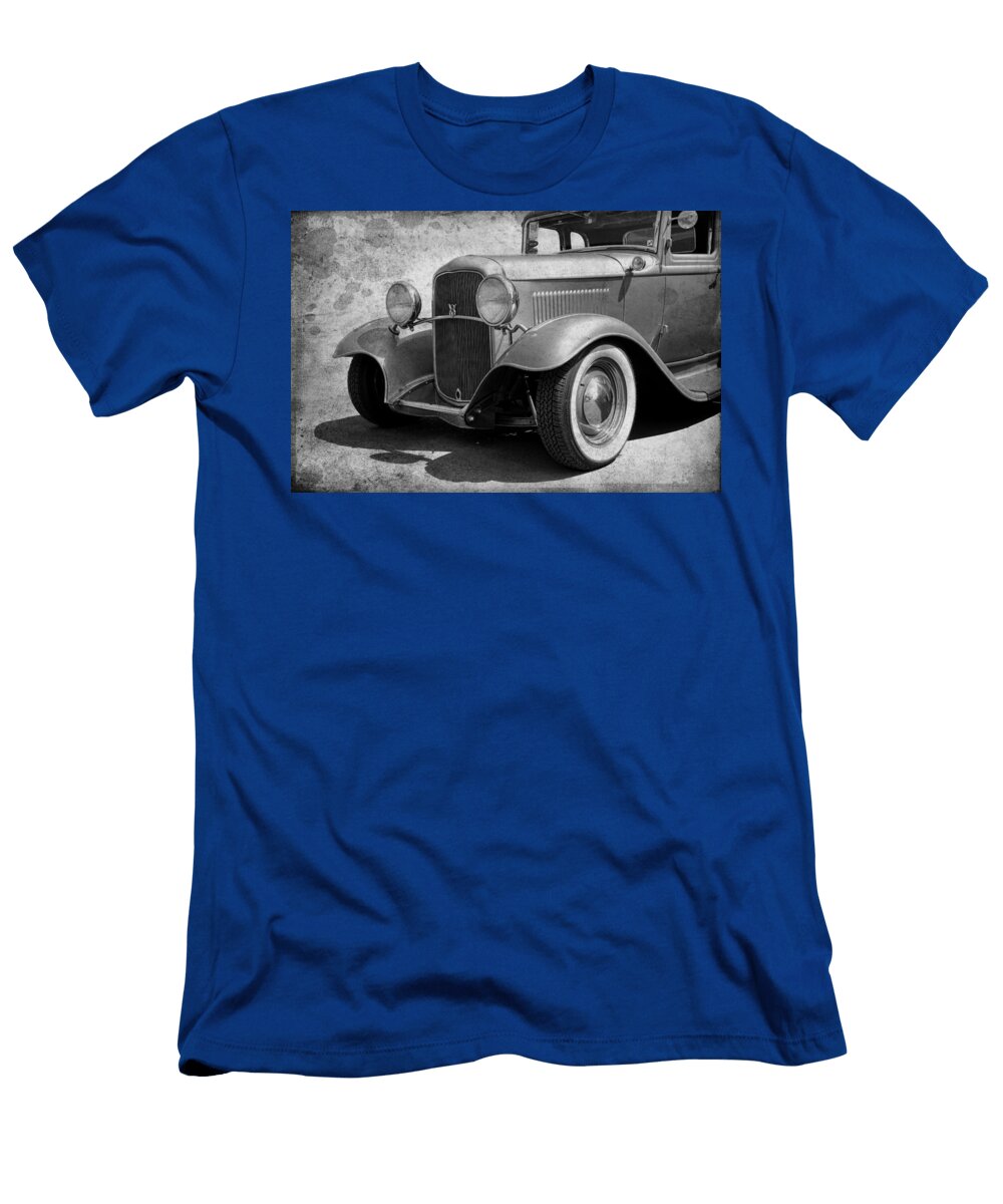 1932 Ford Grunge Steve Mckinzie T-Shirt