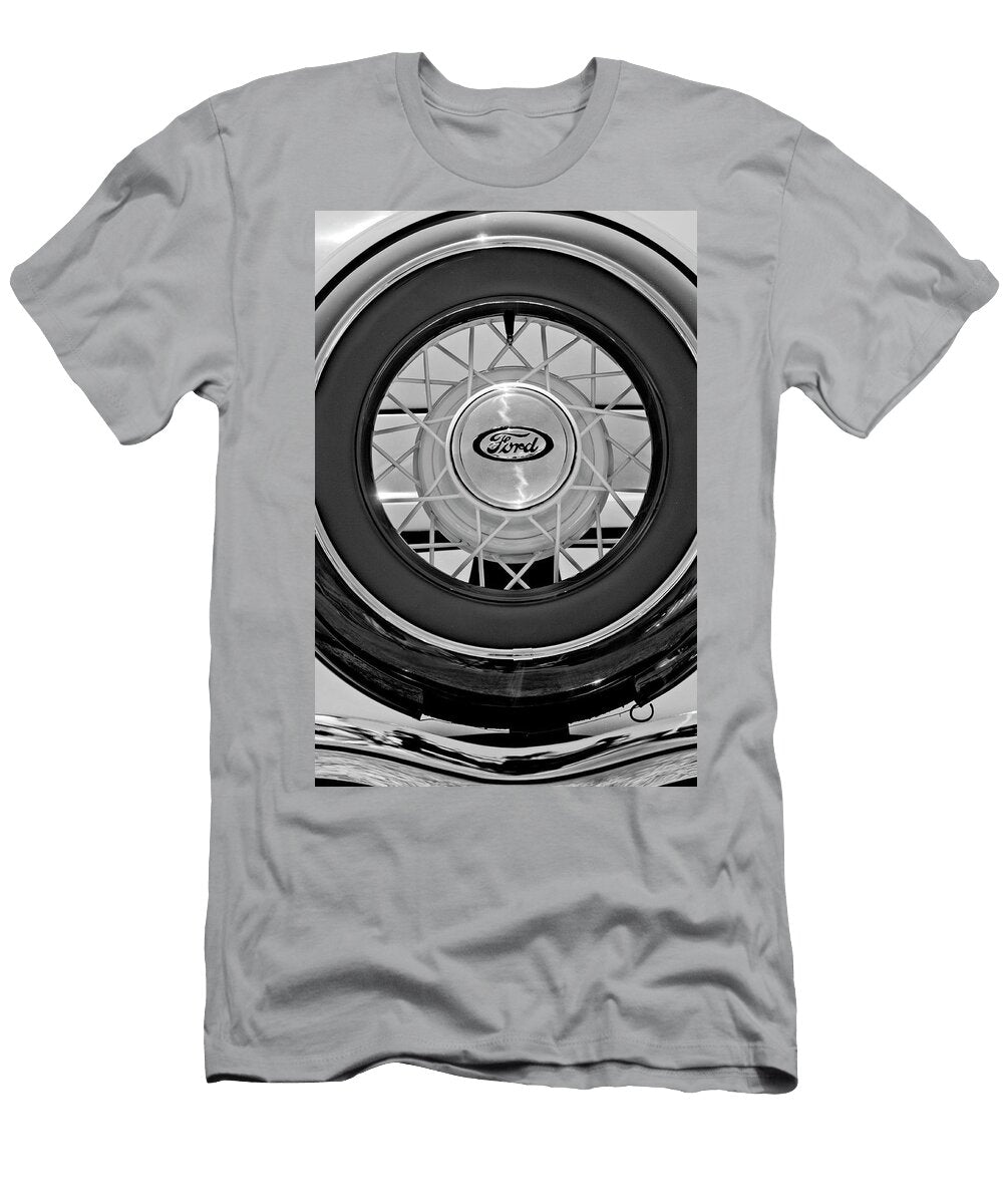 1934 Ford Roadster Spare Tire 2 Jill Reger T-Shirt