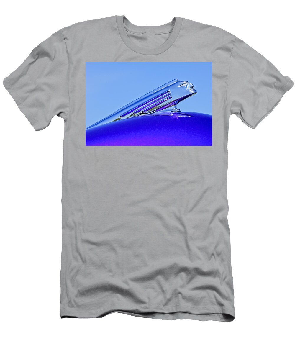 1939 Pontiac Coupe Hood Ornament 2 Jill Reger T-Shirt