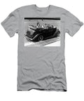 1940s Family of Four in Convertible Vintage Images T-Shirt