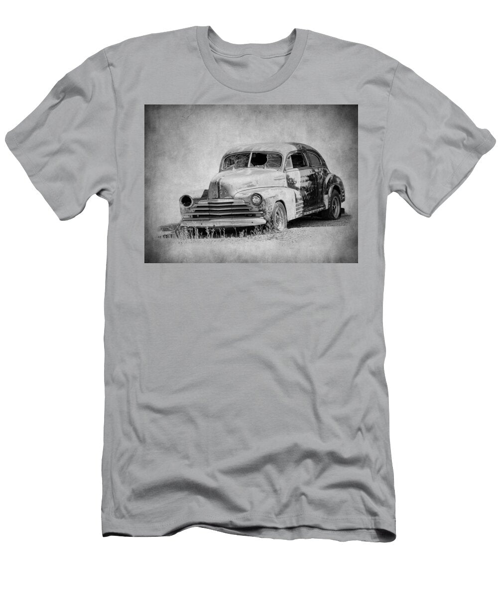 1947 Chevrolet in Black and White Steve Mckinzie T-Shirt