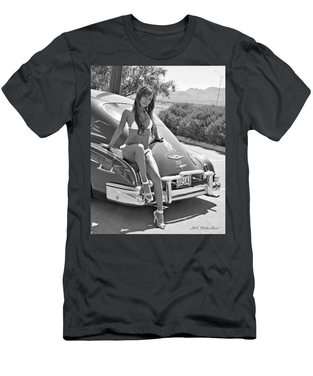 1949 Chevy Bomb 25b Walter Herrit T-Shirt