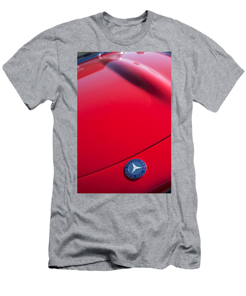 1962 Mercedes Benz 300sl Roadster Emblem 0384c Jill Reger T-Shirt