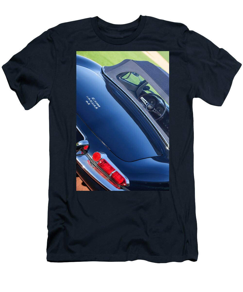 1967 Jaguar E Type Roadster Taillight 1228c Jill Reger T-Shirt
