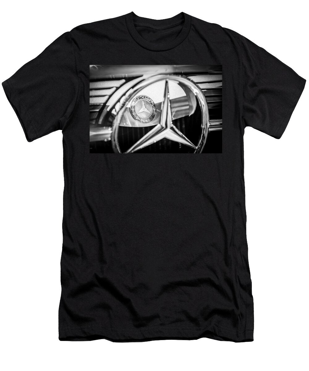 1968 Mercedes Benz 280 Sl Roadster Emblem 0919bw Jill Reger T-Shirt