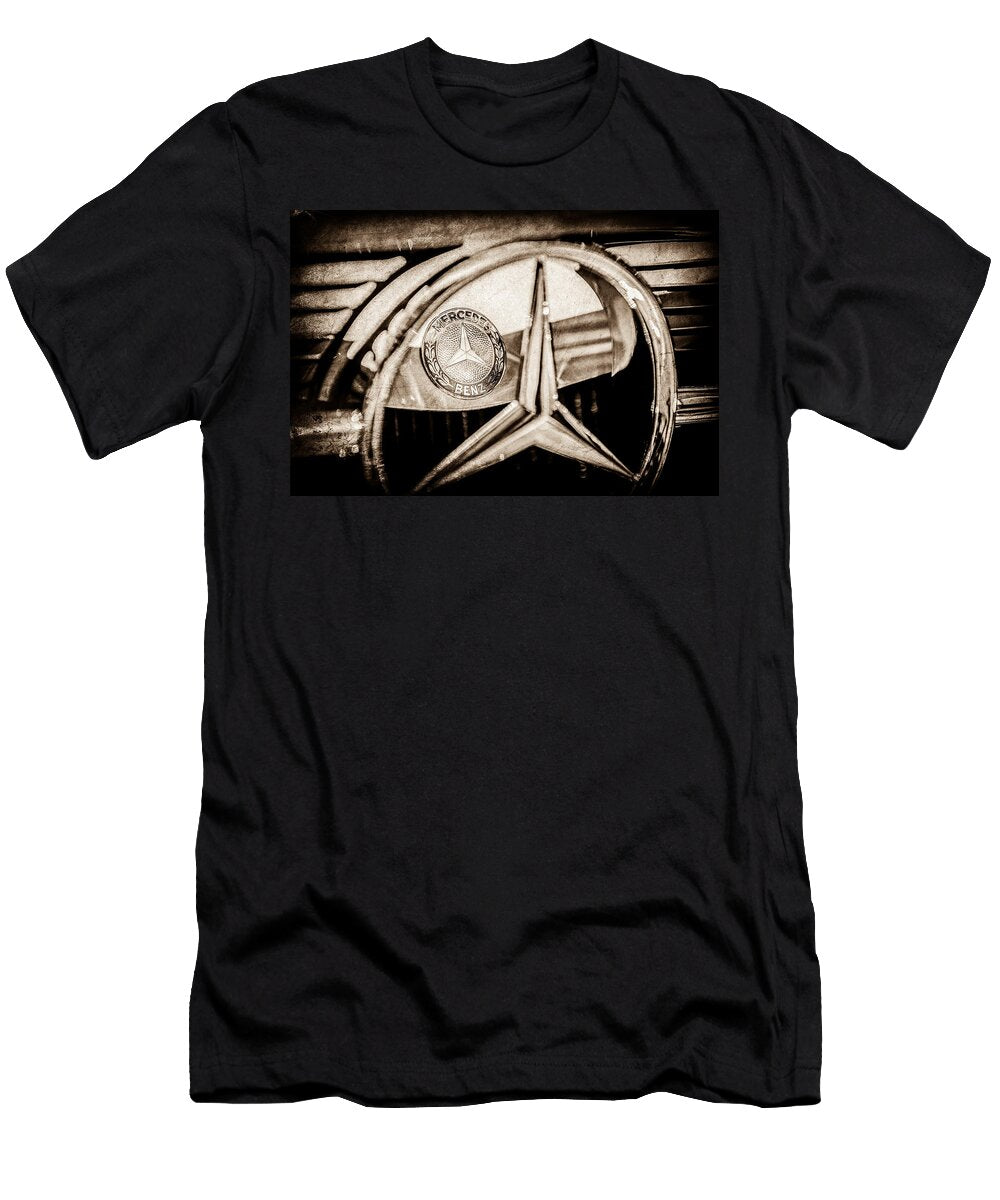 1968 Mercedes Benz 280 Sl Roadster Emblem 0919s Jill Reger T-Shirt