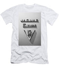 1972 Jaguar E Type V12 Roadster Emblem 0286bw Jill Reger T-Shirt