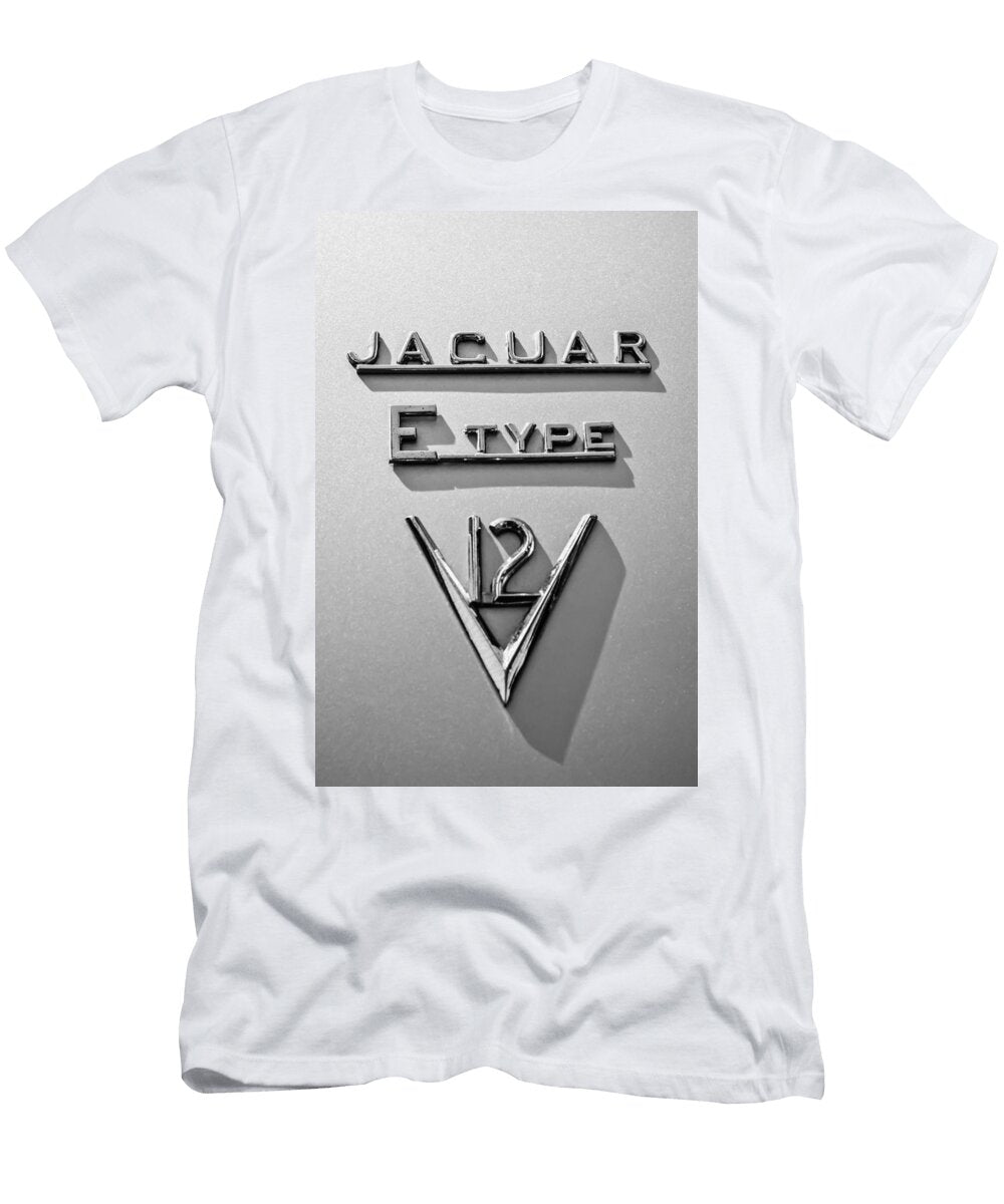 1972 Jaguar E Type V12 Roadster Emblem 0286bw Jill Reger T-Shirt