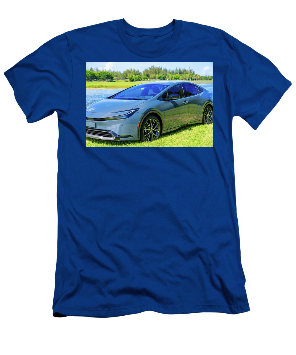 2 2025 Toyota Prius Hybrid Gas Electric Vehicle Guardian Gray Dr Felix Mizioznikov T-Shirt