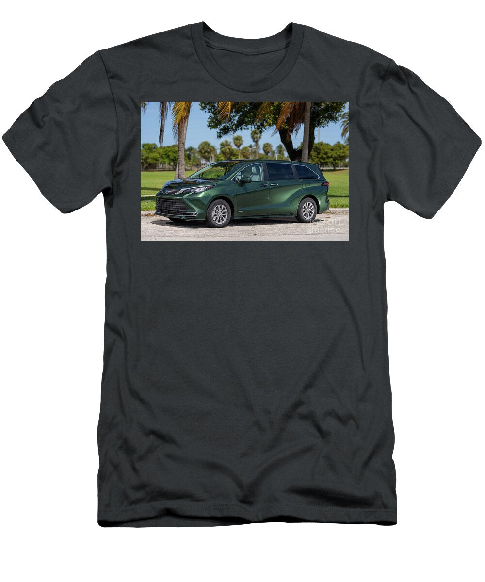 2021 Toyota Sienna Hybrid Minivan Felix Mizioznikov T-Shirt