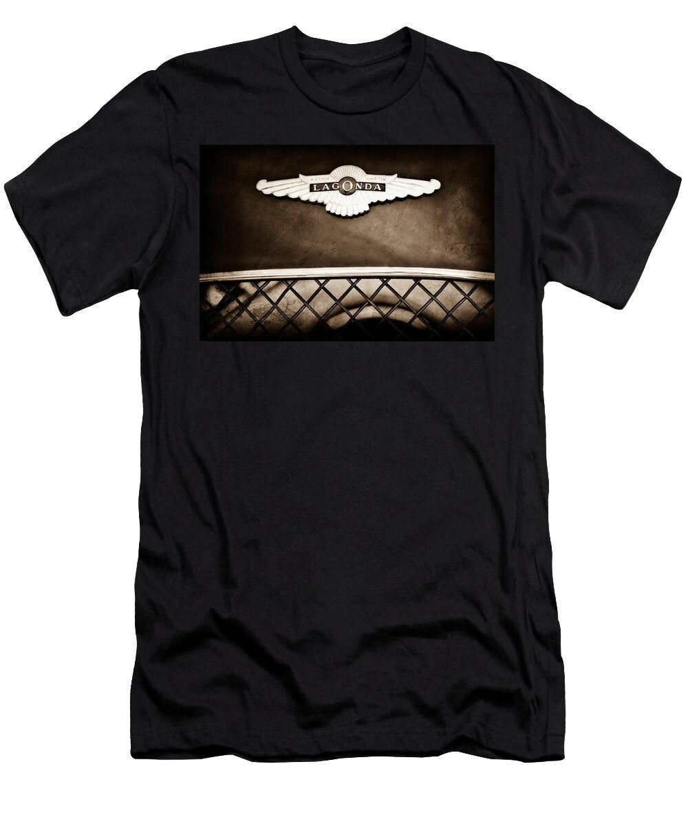 4 1959 Aston Martin Jaguar C Type Roadster Hood Emblem Jill Reger T-Shirt
