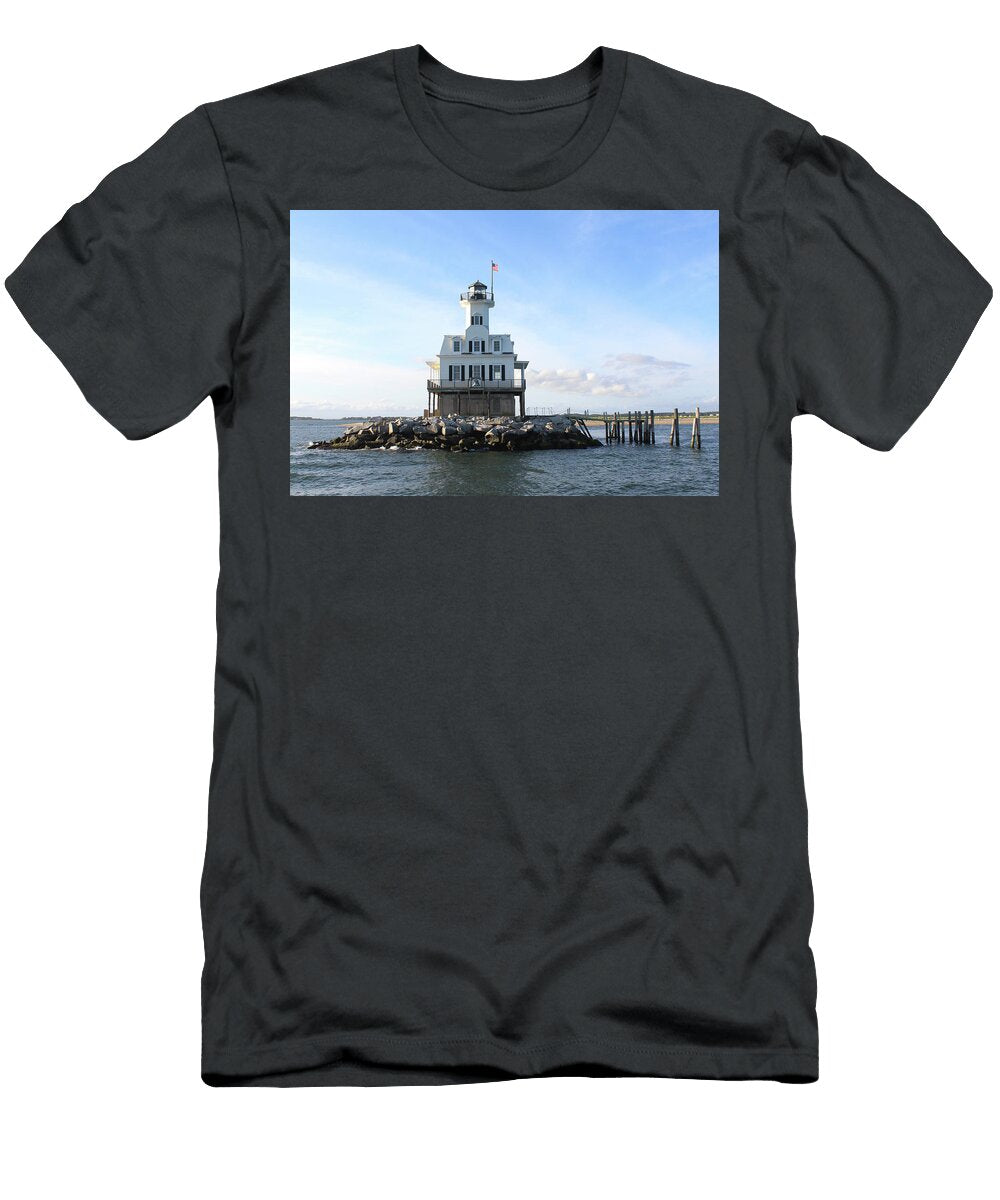 5 Bug Lighthouse Orient New York Bob Savage T-Shirt
