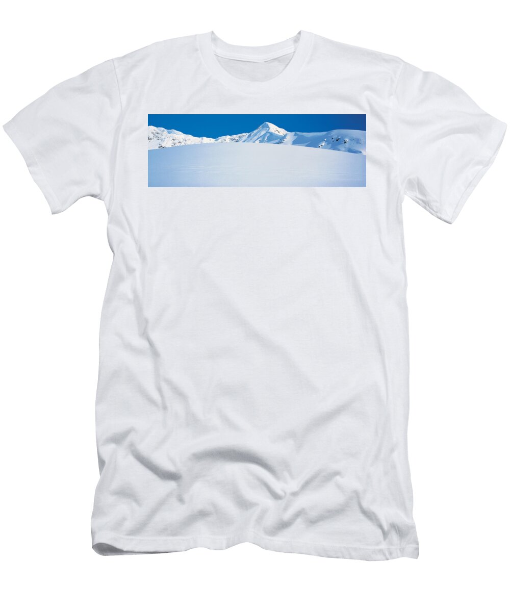 Chugach Mountains Girdwood Alaska USA Panoramic Images T-Shirt