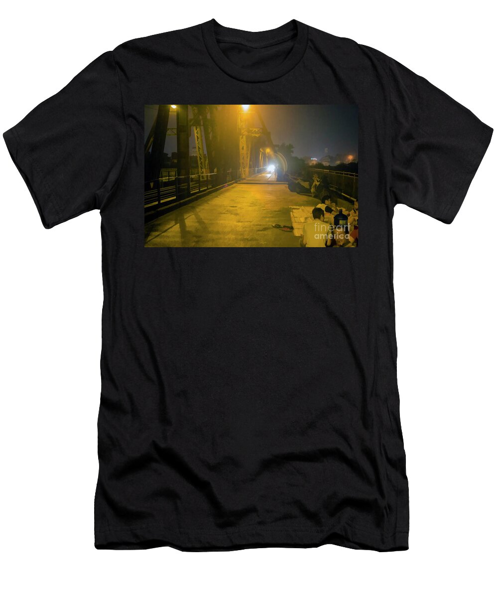 Digital Paint Long Bien Bridge Saturday Ngt Chuck Kuhn T-Shirt