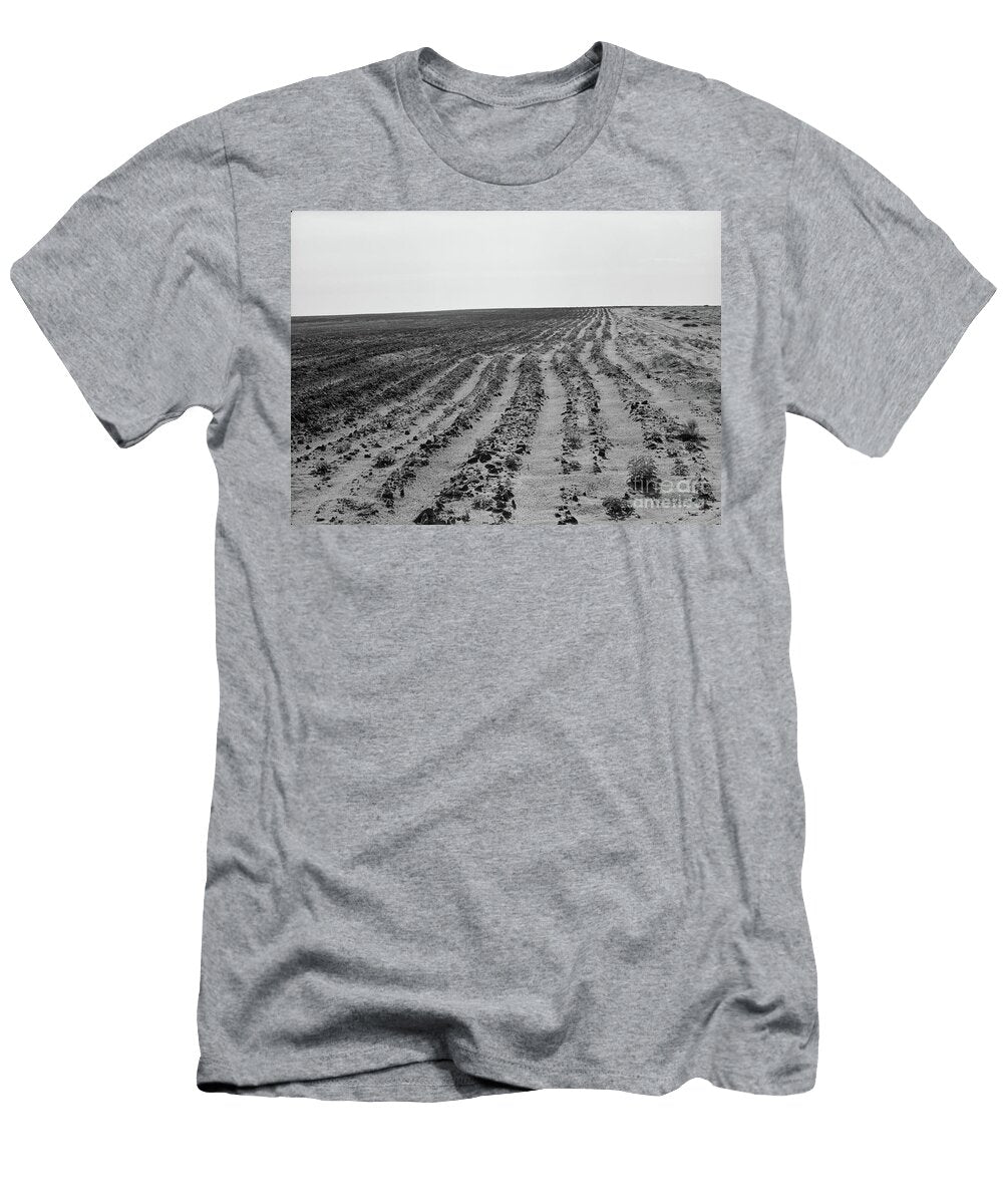 Furrowing Against the Wind to Check the Drift of Sand in Texas 1938 Dorothea Lange T-Shirt