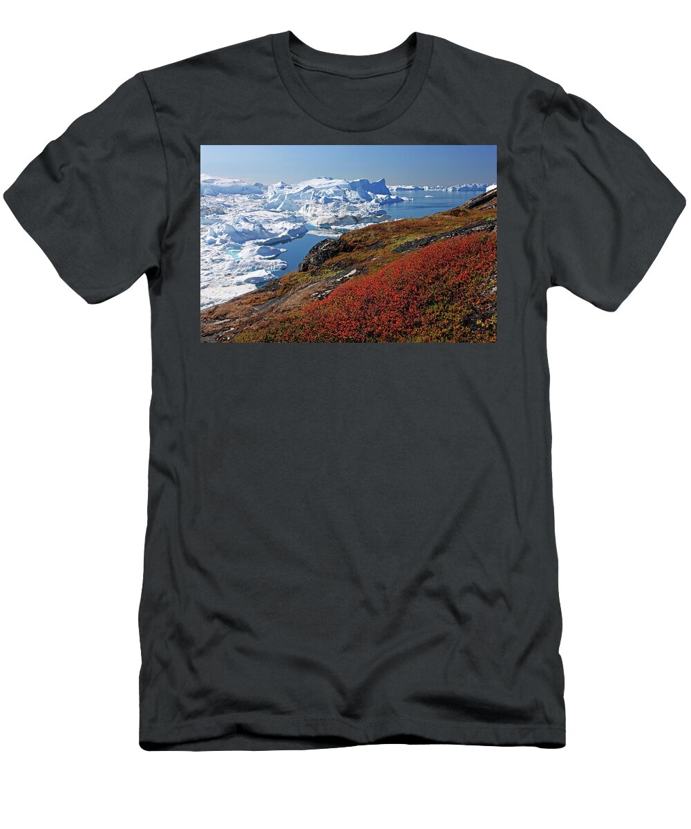 Greenland Hiking Area Disko Bay Gunter Grafenhain T-Shirt