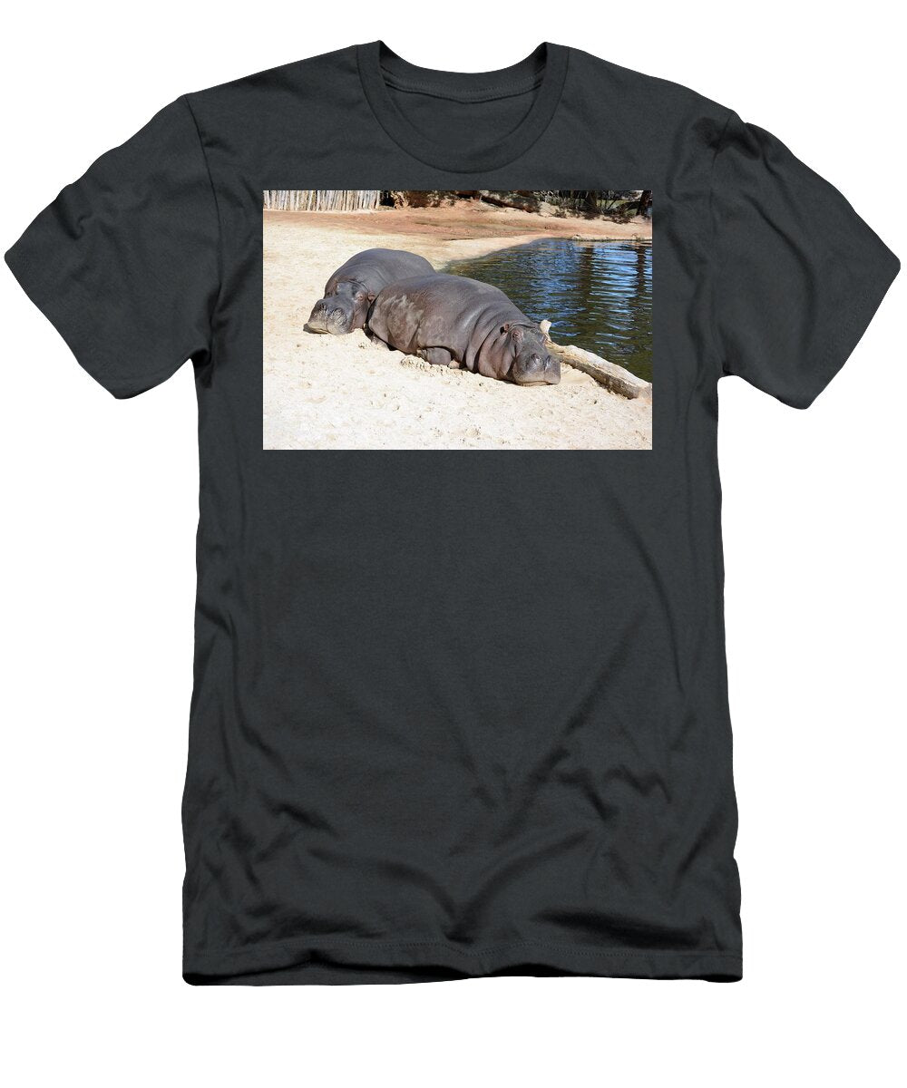 Hippopotamus Relaxing Les Classics T-Shirt