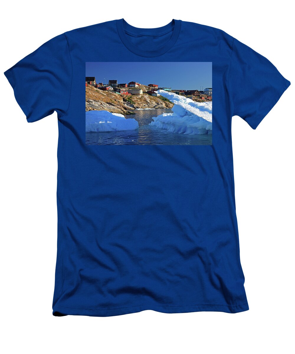 Icebergs in Disko Bay Greenland Gunter Grafenhain T-Shirt