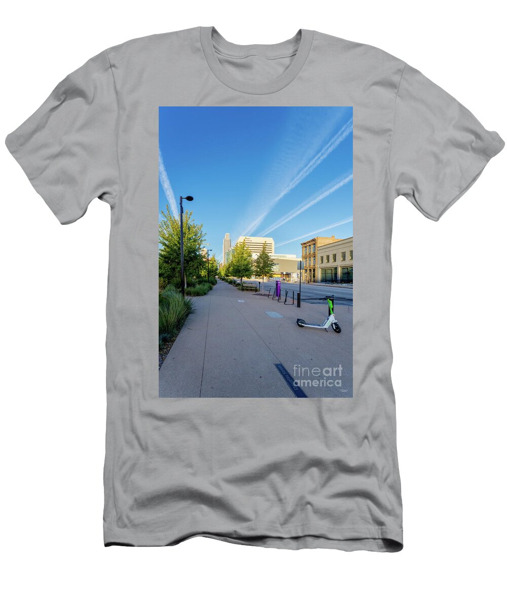 Omaha Douglas Street Sidewalk Contrails Jennifer White T-Shirt