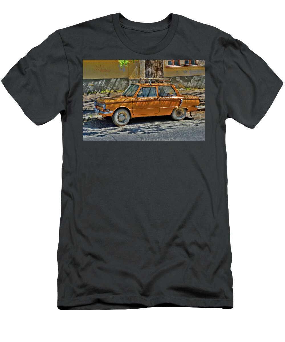 Orange Zaz Forgotten By Time Andy Za T-Shirt