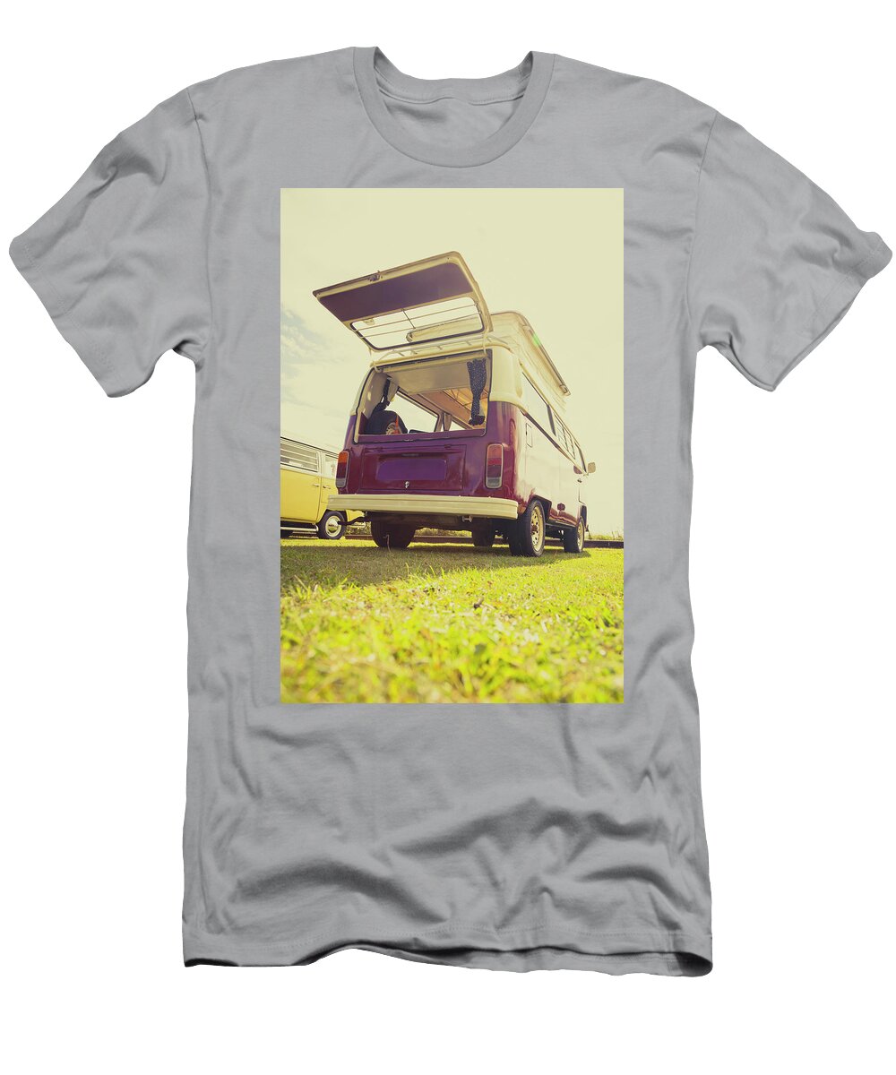 Purple VW T2 Camper Tailgate Richard Nixon T-Shirt