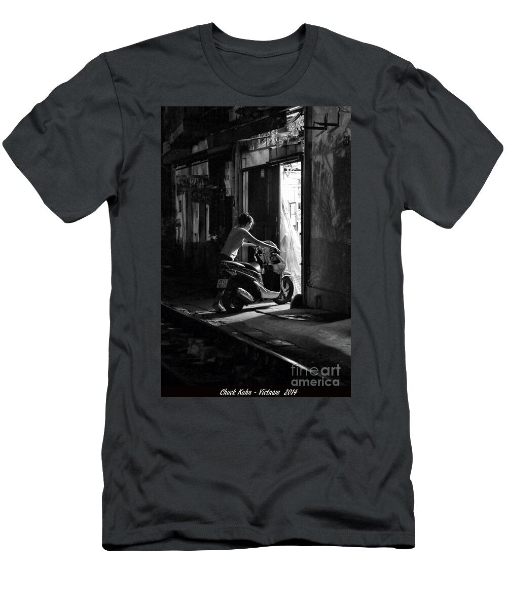 Scooter Shelter Chuck Kuhn T-Shirt