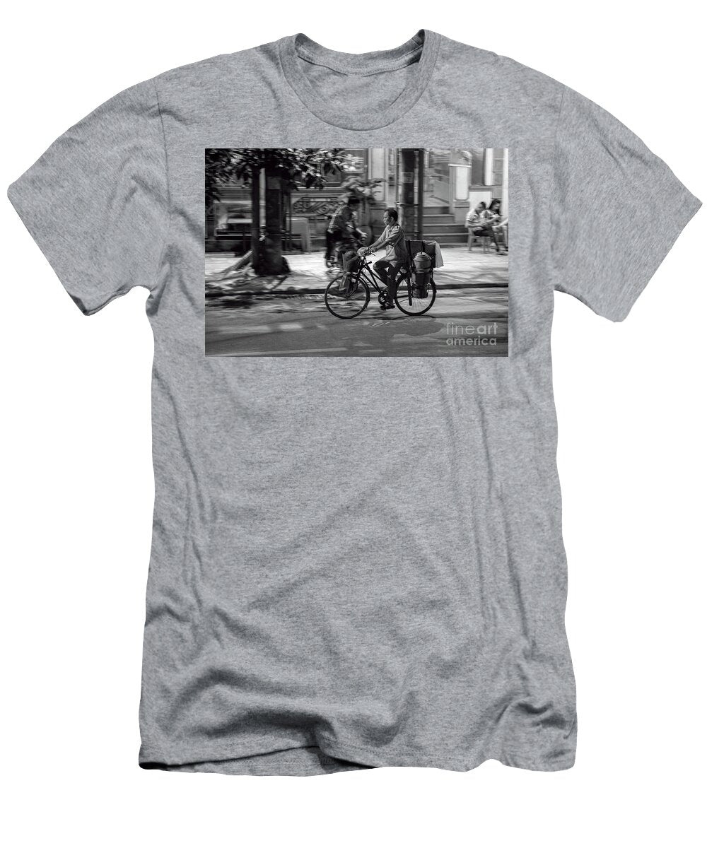 Street Photo Hanoi Bicycle Bw Chuck Kuhn T-Shirt