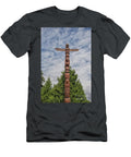 Totem Pole in Vancouver Canada Patricia Hofmeester T-Shirt