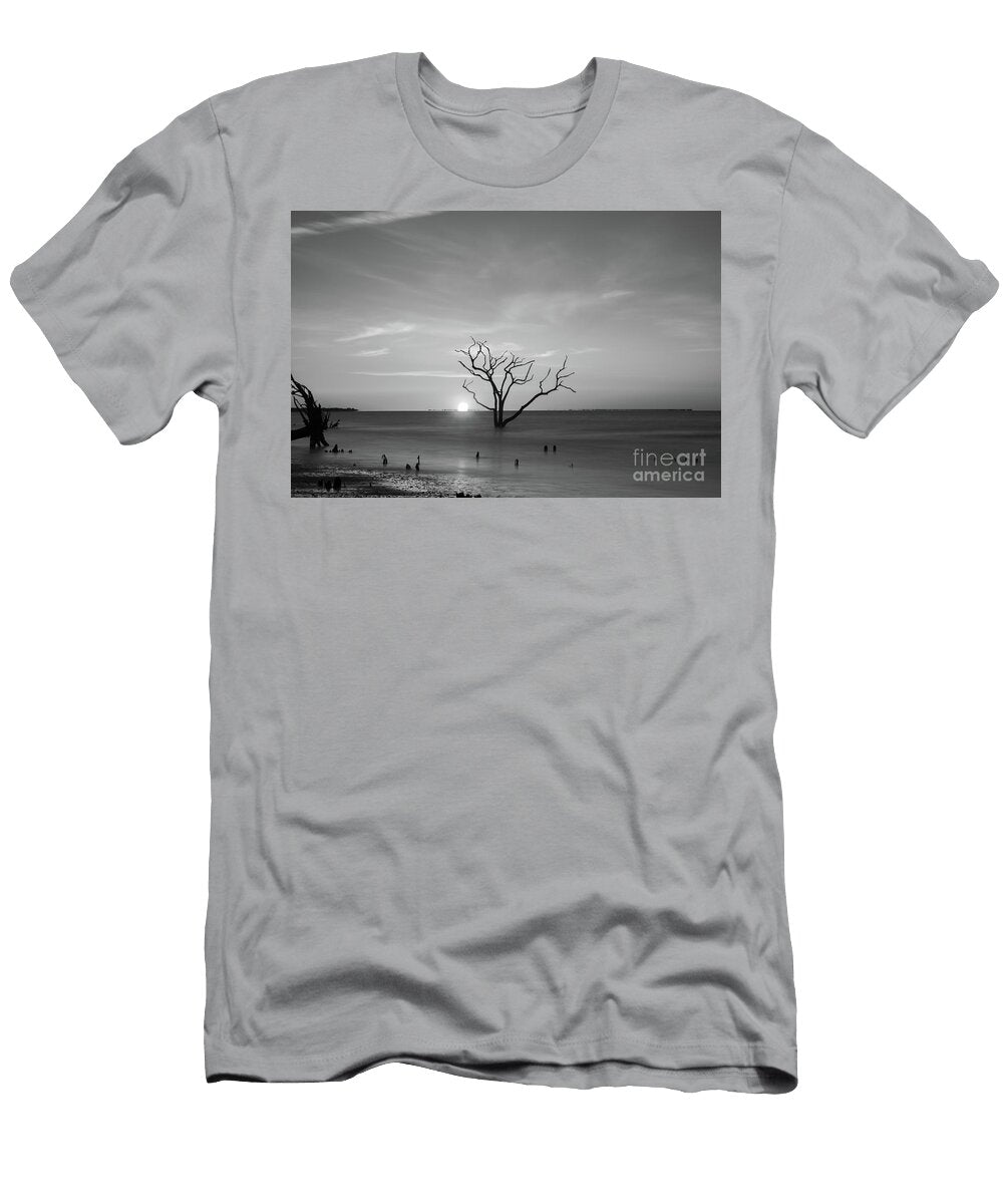 Touching the Horizon Bw Michael Ver Sprill T-Shirt