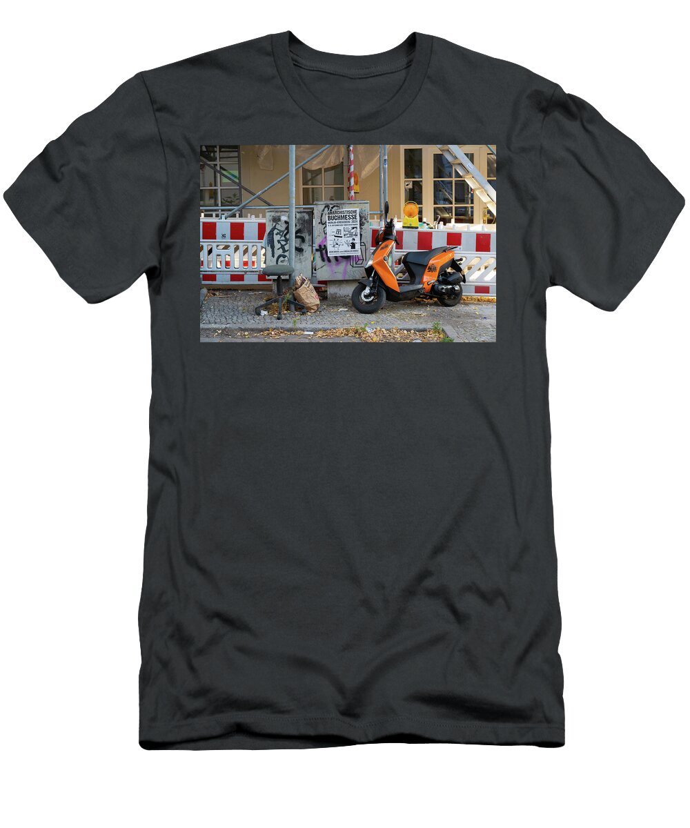 Urban Street Scene in Berlin Germany Matthias Hauser T-Shirt