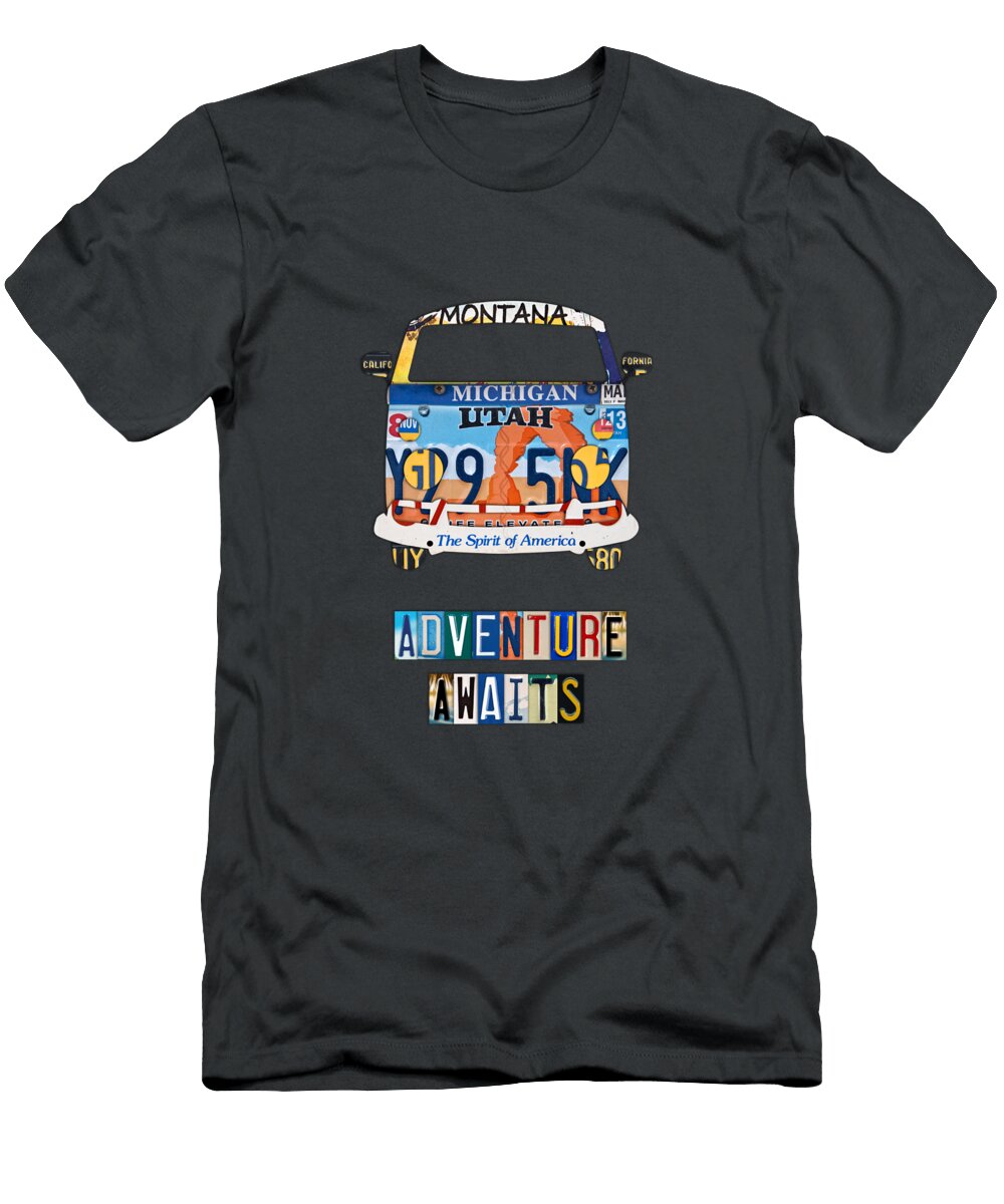Vintage Bus License Plates Delphimages Photo Creations T-Shirt