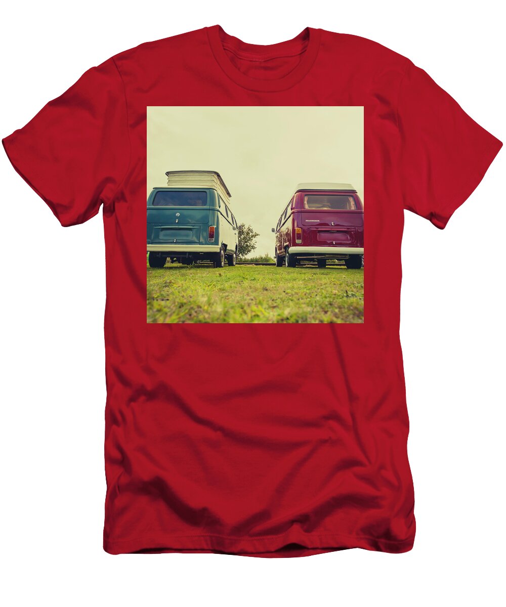 VW T2 Camper Vans Richard Nixon T-Shirt