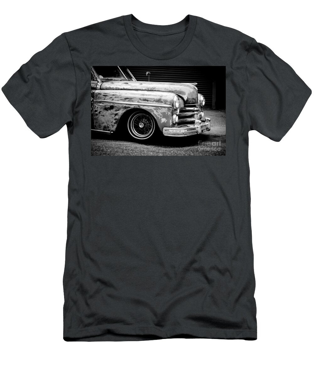 Weathered Vintage Car with Patina and Wire Wheels Black and White Dmr Filho T-Shirt